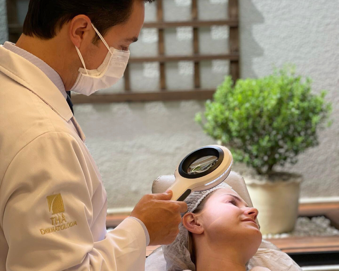 Dermatologista em Curitiba: Clínica THA Dermatologia